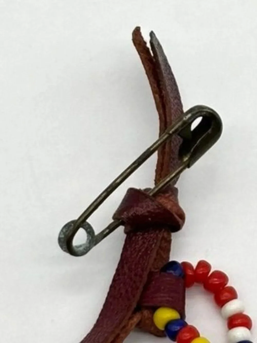 Vintage Native American Brooch Handmade & Hand Painted Miniature Moccasin & Drum - Picture 10 of 13